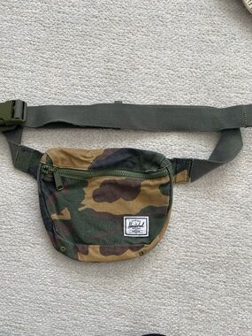 Herschel Supply Company Camo Waist Bag - Green/Brown